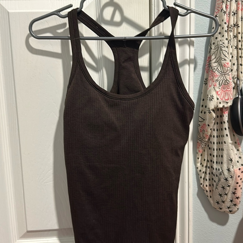 LULULEMON EEB TO STREET TANK SIZE 8